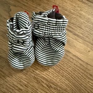 Zutano Black and White Stripe Baby Walker Shoes